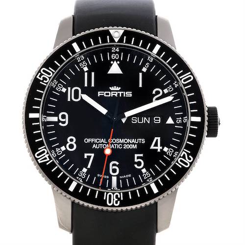 This appears to be a Fortis watch with a black dial, date display, and rubber strap, not the specified Girard-Perregaux 25882-52-121-BB6B Men's Rose Gold Silver Dial 25882-52-121-BB6B Men's Rose Gold Silver Dial model.